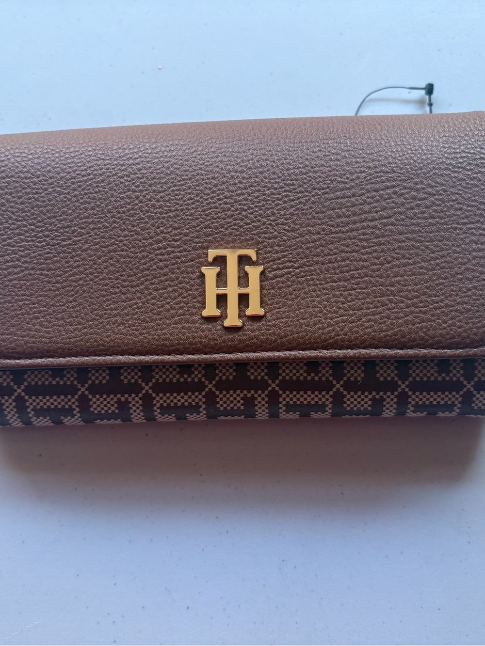 Tommy Hilfiger Brown Signature Continental Wallet